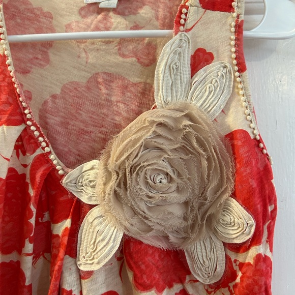 Anthropologie Red and Cream Floral Sleeveless Top with Flower Applique - Picture 2 of 3